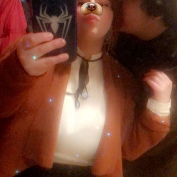 Meet your Posher, Jensine - Picture 1 of 1